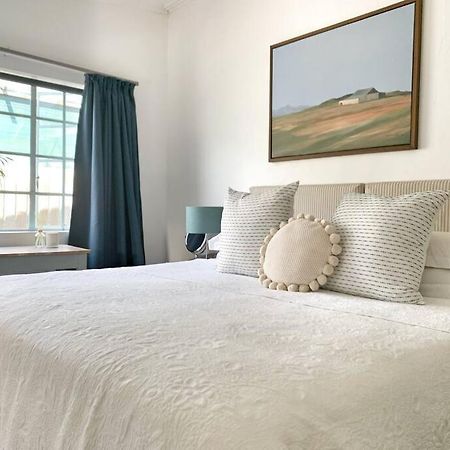 The Town House - Lower Knysna Central Экстерьер фото