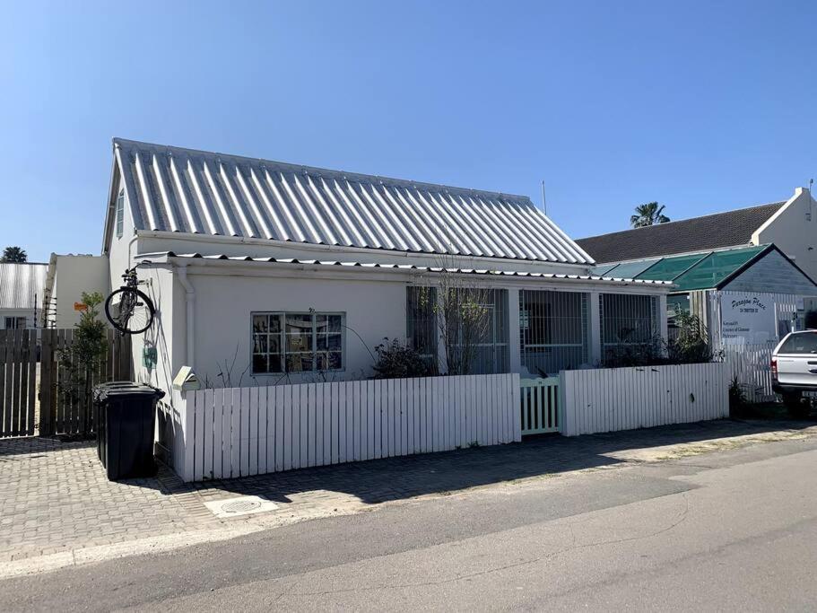 The Town House - Lower Knysna Central Экстерьер фото